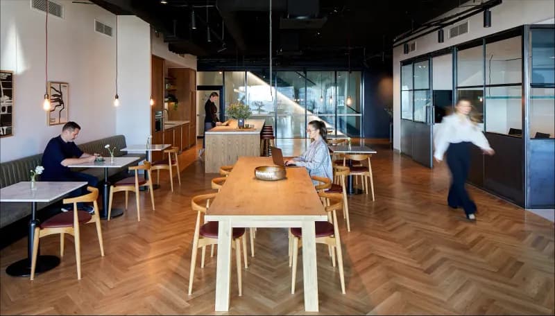 Older fleet, 477 Collins Street, Melbourne – Work Club Coworking & Serviced Offices — photo 3