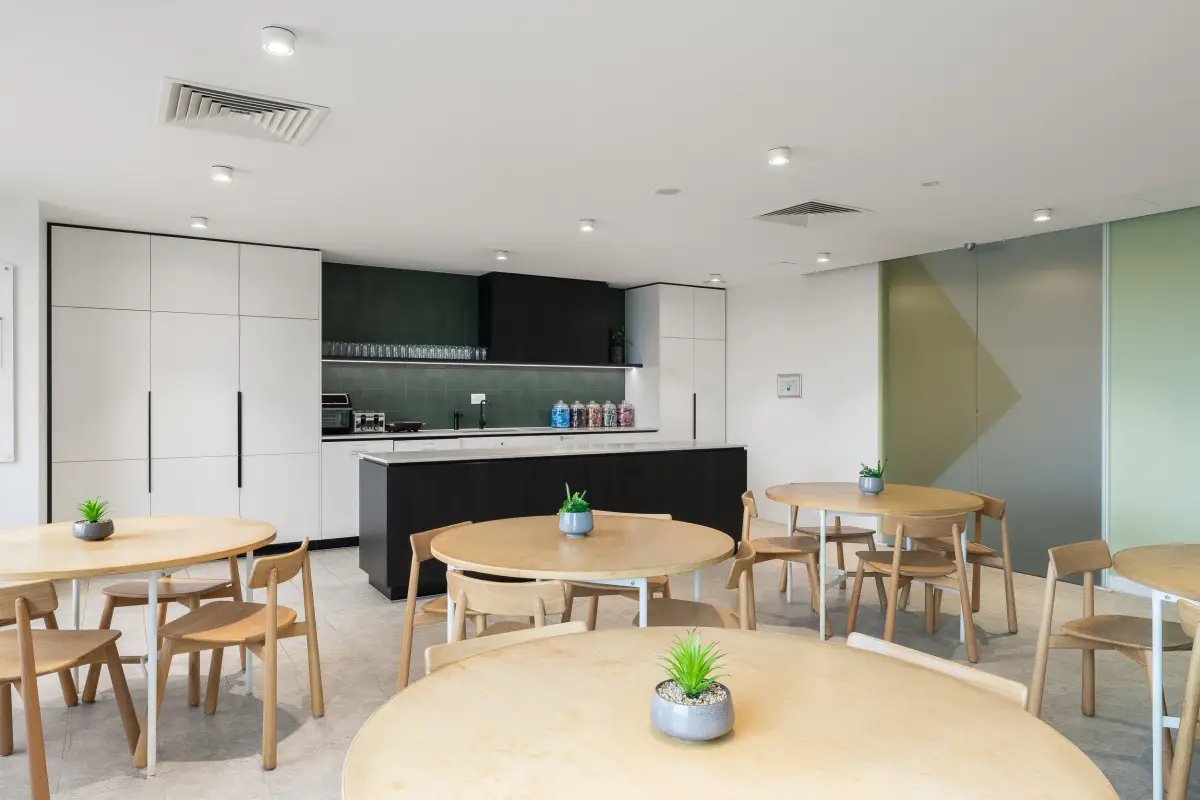 2A Westall Road — photo 2